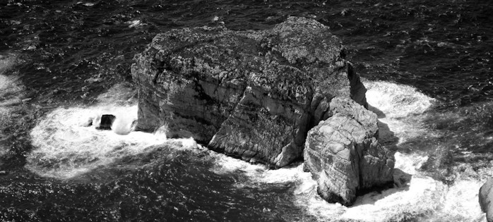 6600-rock-shaped-into-a-heart